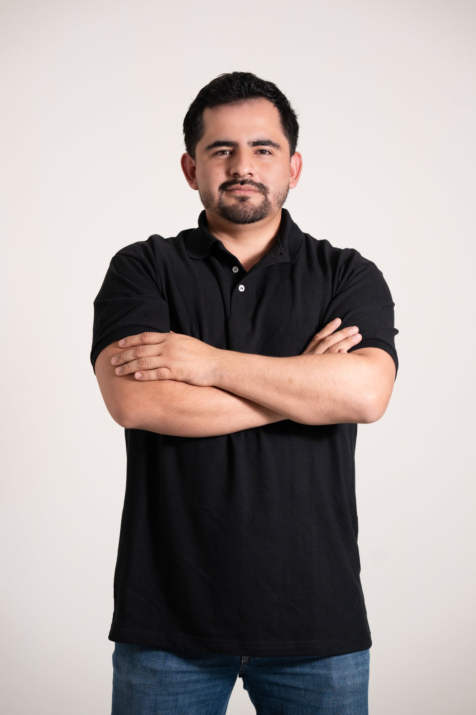 Arq. Helier Ricardo Aquino Flores